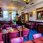 Alexander Amszterdam