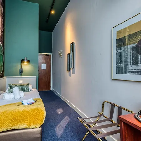 Hotell Alexander 3*